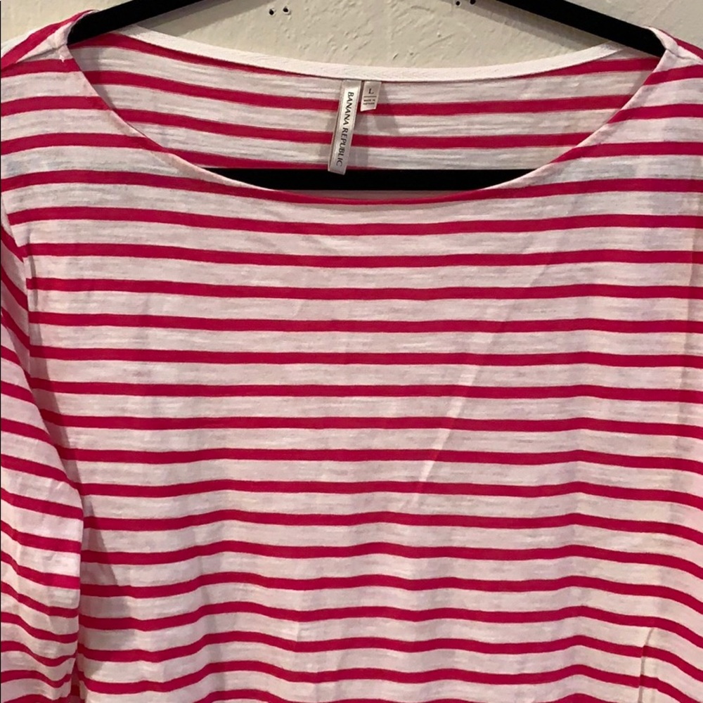 Banana Republic boat neck t-shirt.Long sleeves. L